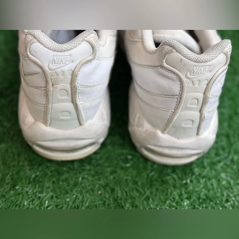 Nike good preowned